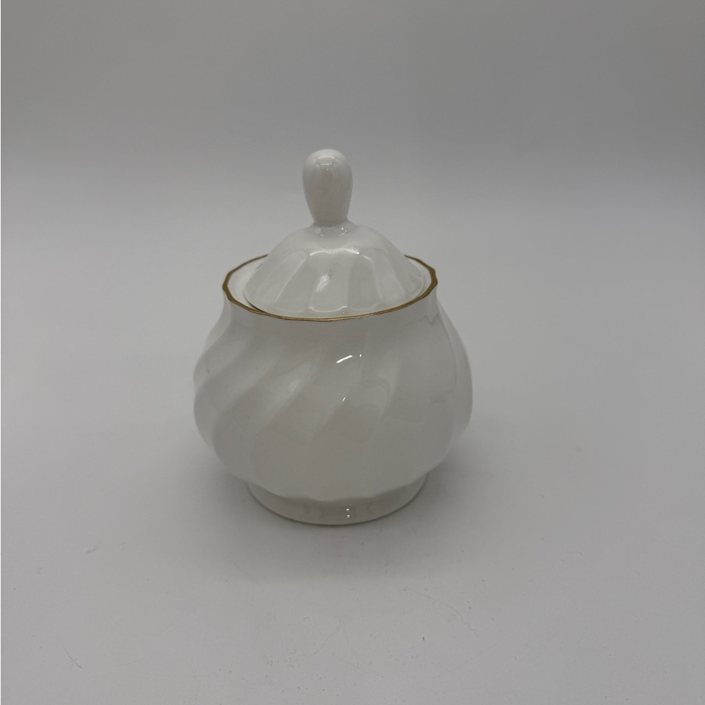 Vintage CHURCHILL Sugar Bowl With Lid Bone China Solid White Gold Rim India 5”